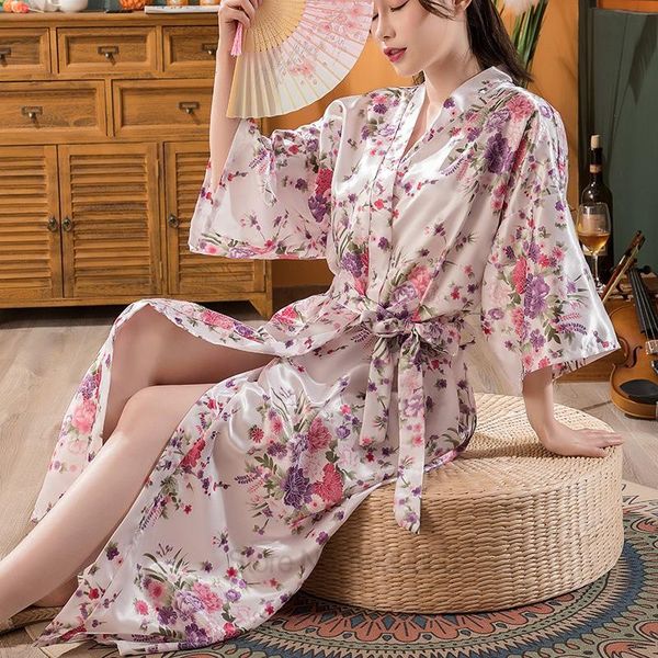 flower lady robe sleepwear plus size 3xl long nightgown satin night dressing bath gown bride bridesmaid wedding kimono, Black;red
flower lady robe sleepwear plus size 3xl long nightgown satin night dressing bath gown bride bridesmaid wedding kimono, Black;red