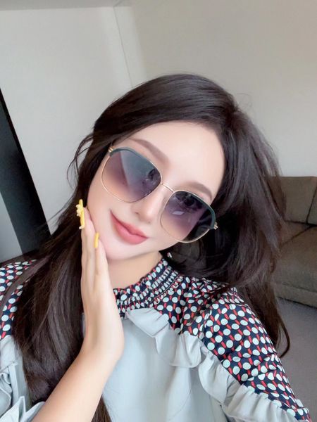 luxury designer brand mens sunglasses d beach sun glasses for woman 6 color optional higt quality with box, White;black
luxury designer brand mens sunglasses d beach sun glasses for woman 6 color optional higt quality with box, White;black