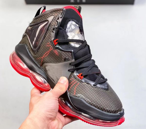 lebron 19 xviii gang oreo black university red white kids basketball shoes 18s jade men sneaker chaussures de designer a12
lebron 19 xviii gang oreo black university red white kids basketball shoes 18s jade men sneaker chaussures de designer a12