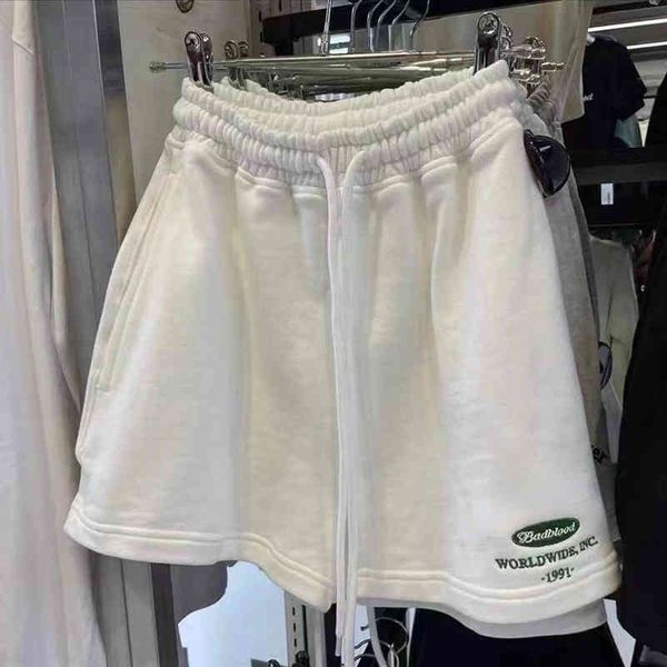 summer gym running shorts for men embroidered casual medium length brand shorts y220328, White;black
summer gym running shorts for men embroidered casual medium length brand shorts y220328, White;black