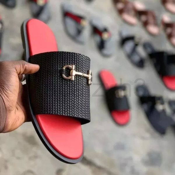 sandals designer men's pu flat bottom fashionable horseband buckle decorative flip-flop sx084, Black
sandals designer men's pu flat bottom fashionable horseband buckle decorative flip-flop sx084, Black
