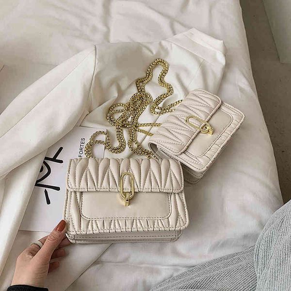 bags handbags mini women's 2022 summer fashion net red single shoulder messenger bag chain embroidered line small square, Black;red
bags handbags mini women's 2022 summer fashion net red single shoulder messenger bag chain embroidered line small square, Black;red