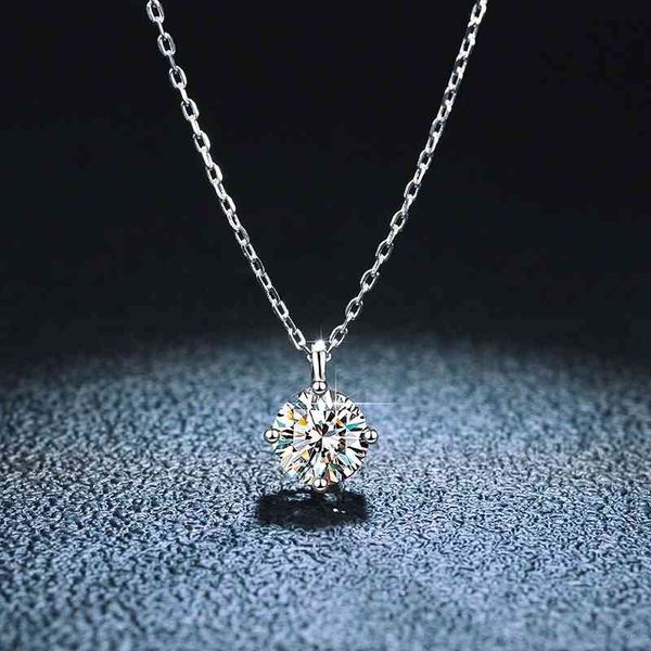 trendy 925 sterling silver 1 ct d color moissanite pendant for women jewelry platinum 4 prong clavicle necklace gift
trendy 925 sterling silver 1 ct d color moissanite pendant for women jewelry platinum 4 prong clavicle necklace gift
