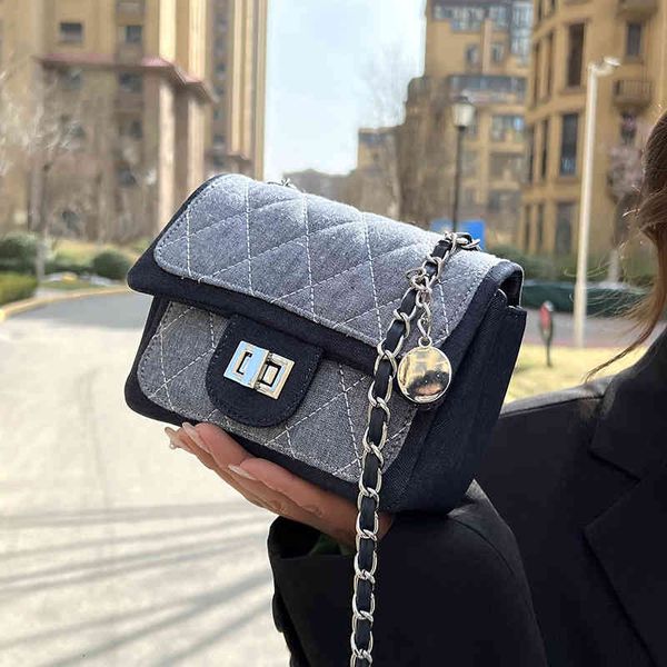 bags handbags fashion niche design lingge chain women's 2022 color contrast denim xiaoxiang single shoulder messenger, Black;red
bags handbags fashion niche design lingge chain women's 2022 color contrast denim xiaoxiang single shoulder messenger, Black;red