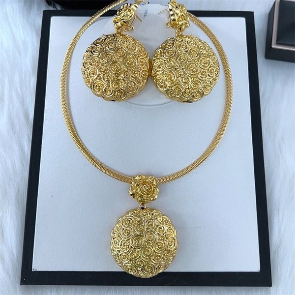 women necklce earring 2 pcs jewelry set large pendant gold plated luxury nigeria dubai gold color jewelry sets for women 220712, Silver
women necklce earring 2 pcs jewelry set large pendant gold plated luxury nigeria dubai gold color jewelry sets for women 220712, Silver