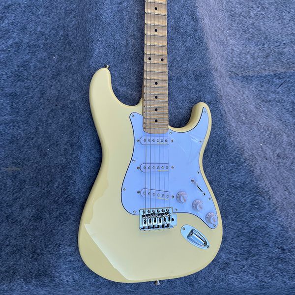 classic brand electric guitar, groove fingerboard electric guitar, professional level, delivery to home
classic brand electric guitar, groove fingerboard electric guitar, professional level, delivery to home