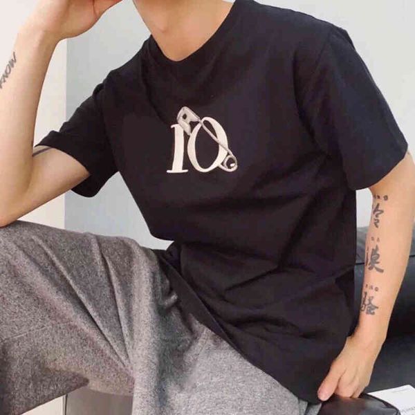 22ss summer new men's women's style letter embroidery casual short sleeve, White
22ss summer new men's women's style letter embroidery casual short sleeve, White