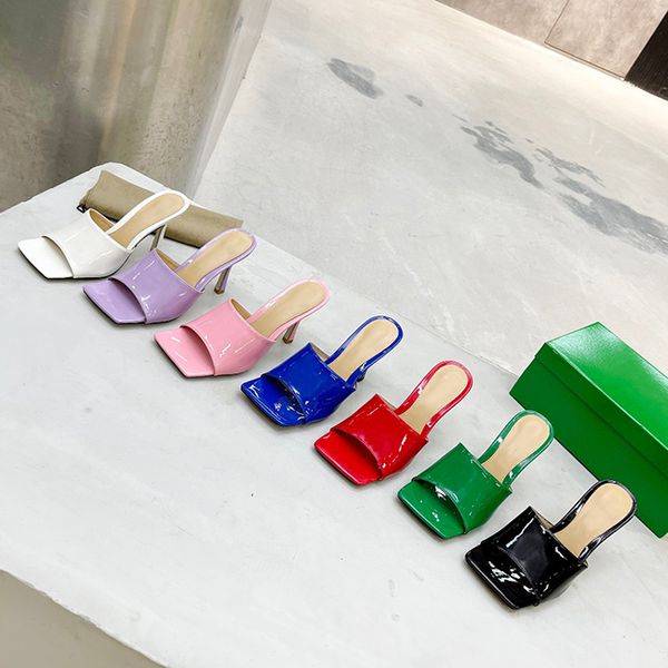 beautiful women's slippers, summer fashion sandals, fairy style matching skirt, designer square head high-heeled casual shoes, size 35-, Black
beautiful women's slippers, summer fashion sandals, fairy style matching skirt, designer square head high-heeled casual shoes, size 35-, Black