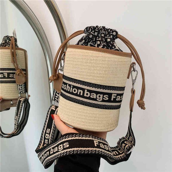 2022 factory wholesale new net red vegetable women's fashion canvas letter one shoulder portable large capacity straw woven basket bag
2022 factory wholesale new net red vegetable women's fashion canvas letter one shoulder portable large capacity straw woven basket bag