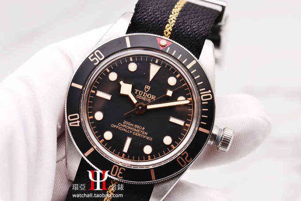 fashion watches mens montre diamond movement luxury designer watch fashion women's men's tudors cbib, Slivery;golden
fashion watches mens montre diamond movement luxury designer watch fashion women's men's tudors cbib, Slivery;golden