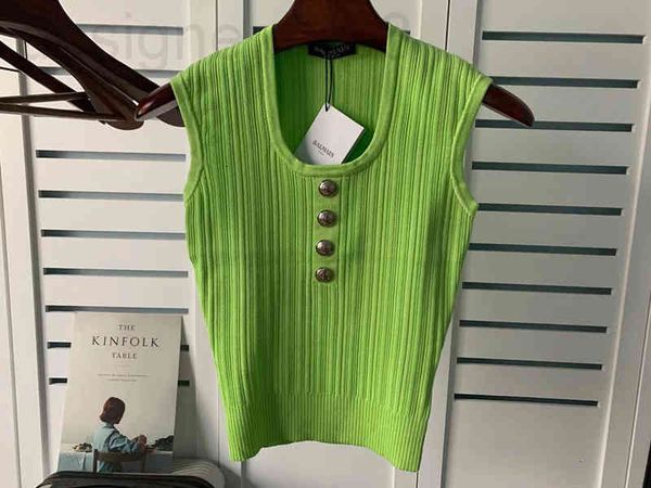 women's t-shirt designer spring and autumn new balman u-neck knitted metal button solid color sleeveless vest t-shirt for women c8y2, White
women's t-shirt designer spring and autumn new balman u-neck knitted metal button solid color sleeveless vest t-shirt for women c8y2, White