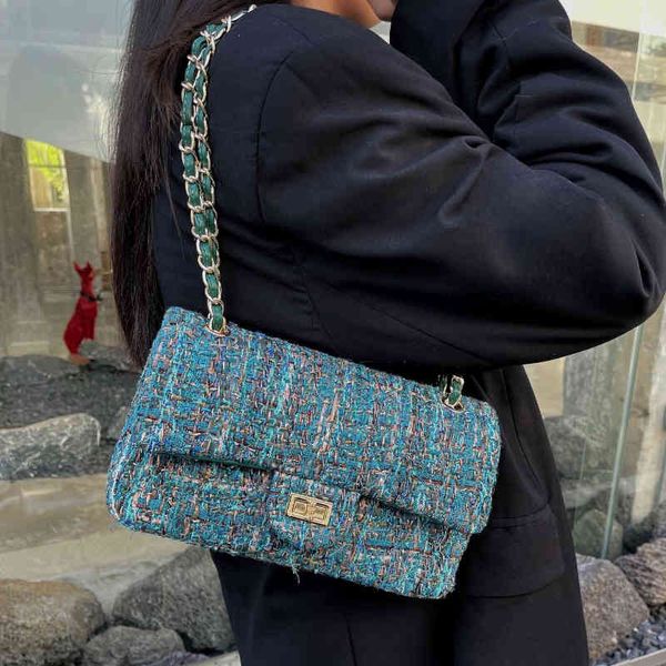 sheepskin with cloth sachet fashionable leather women's shoulder bag flap diagonal chain women's bag 220616
sheepskin with cloth sachet fashionable leather women's shoulder bag flap diagonal chain women's bag 220616