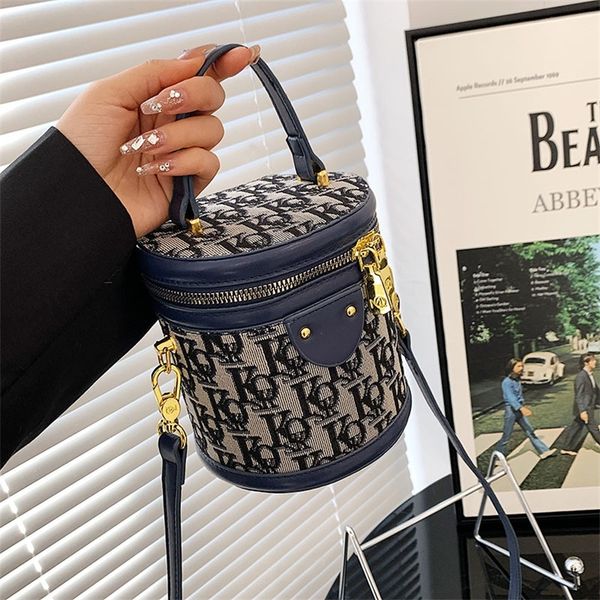 outlet letter small bag female new design sense portable bucket foreign style one shoulder messenger bag sale_9oiq
outlet letter small bag female new design sense portable bucket foreign style one shoulder messenger bag sale_9oiq