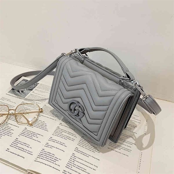 66% off trendy bags 2022 new designer handbags bags store fashion female and small square trend straddle one shoulder foreign style
66% off trendy bags 2022 new designer handbags bags store fashion female and small square trend straddle one shoulder foreign style