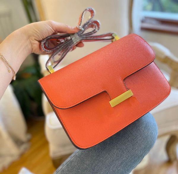 classic ladies shoulder bag designer casual women handbags purse genuine leather party crossbody bags sac trending female totes for travel d
classic ladies shoulder bag designer casual women handbags purse genuine leather party crossbody bags sac trending female totes for travel d