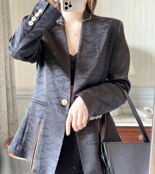women's suits & blazers the same gaoding mulberry silk xiangyun jacquard embroidery pattern on the cabinet shows a thin long sleeved su, White;black
women's suits & blazers the same gaoding mulberry silk xiangyun jacquard embroidery pattern on the cabinet shows a thin long sleeved su, White;black