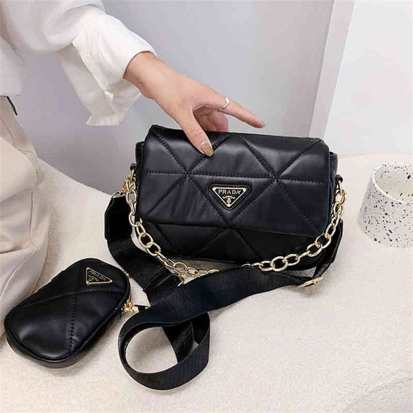 fashion women's wide belt messenger single leisure backpack flip zipper soft purses outlet online
fashion women's wide belt messenger single leisure backpack flip zipper soft purses outlet online