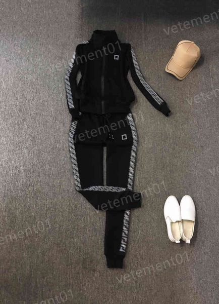 womens two piece pants logo-printed chest collar zip-up cardigan jacket with casual pants 2 piece sets luxury designer tracksuits 0912, White