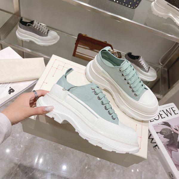 fashion platform casual shoes tread slick canvas sneaker arrivals girls high boots pale royal pink red royal white men women triple black wh
fashion platform casual shoes tread slick canvas sneaker arrivals girls high boots pale royal pink red royal white men women triple black wh
