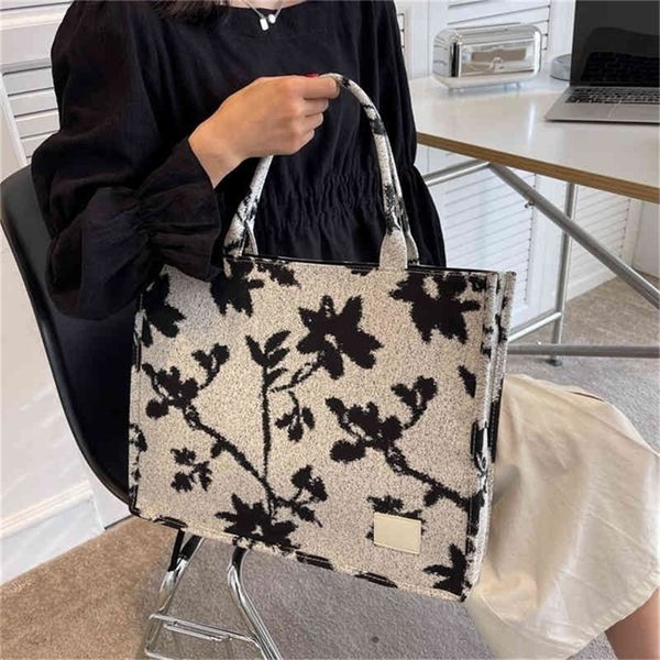 super low japan south korea single shoulder bag canvas bag spring and summer maple leaf portable small mass large factory store online
super low japan south korea single shoulder bag canvas bag spring and summer maple leaf portable small mass large factory store online