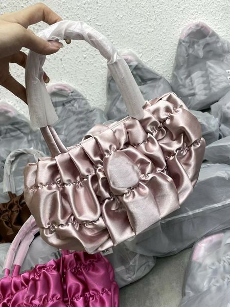 vivi west bag luxury designer bags pleated handbags 2022s summer bright silks and satins shoulder bags metal cross + saturn punk baguette fa
vivi west bag luxury designer bags pleated handbags 2022s summer bright silks and satins shoulder bags metal cross + saturn punk baguette fa