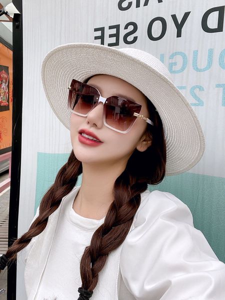 sunglasses for woman 2022 designer retro summer 9057 anti-ultraviolet driving fishing fashion random box, White;black
sunglasses for woman 2022 designer retro summer 9057 anti-ultraviolet driving fishing fashion random box, White;black