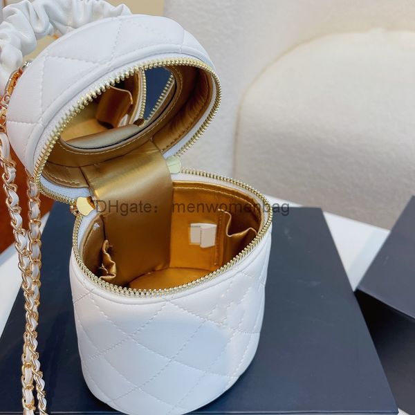 fashion class bag cc hardware chain cosmetic case mini round bucket bags luxury handbags fashionable detachable shoulder ladies genuine leat
fashion class bag cc hardware chain cosmetic case mini round bucket bags luxury handbags fashionable detachable shoulder ladies genuine leat