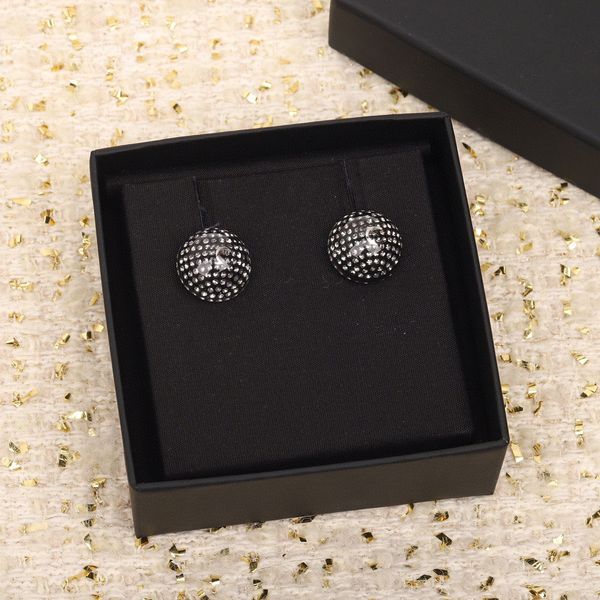 2022 charm stud earring with diamond in black color design for women wedding jewelry gift have box stamp ps4073a, Golden
2022 charm stud earring with diamond in black color design for women wedding jewelry gift have box stamp ps4073a, Golden