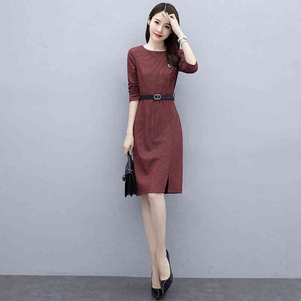 casual dresses dress in spring and autumn of style waist closing, age reducing, thin meat covering temperament, long sleeved striped casual, Black;gray
casual dresses dress in spring and autumn of style waist closing, age reducing, thin meat covering temperament, long sleeved striped casual, Black;gray