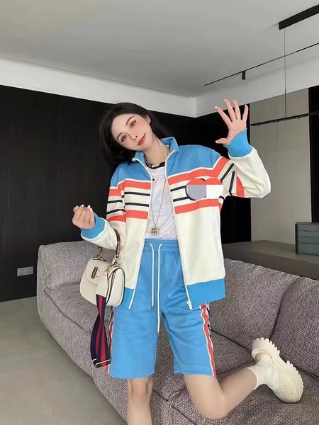 612 l 2022 milan runway two pieces sets crew new short pants flora print brand same style fashion womens clothes meiyi, White
612 l 2022 milan runway two pieces sets crew new short pants flora print brand same style fashion womens clothes meiyi, White