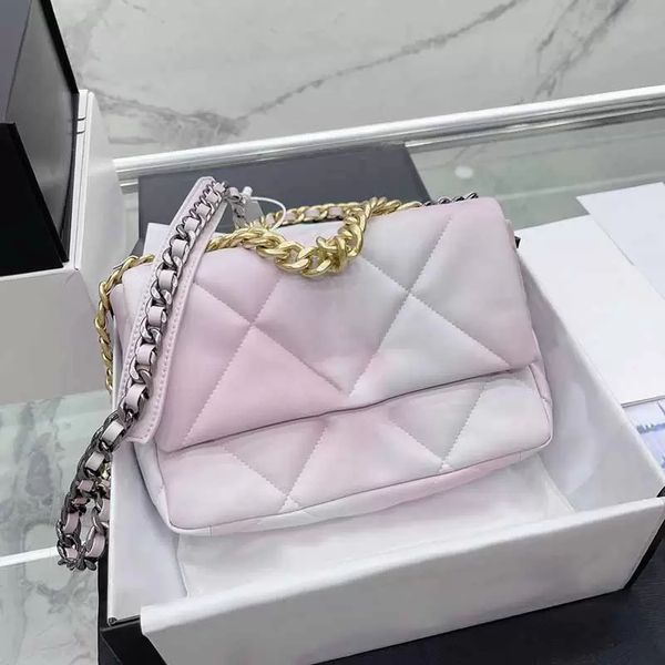 sw 25cm tie dye multicolor shoulder two-tone bag lambskin handle classic handbags designers gold-tone metal chain hardware quilted jumbo fre
sw 25cm tie dye multicolor shoulder two-tone bag lambskin handle classic handbags designers gold-tone metal chain hardware quilted jumbo fre