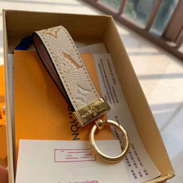 high-grade leather keychain men's and women's creative classic letter l old flower european american couple pendant v s01, Silver
high-grade leather keychain men's and women's creative classic letter l old flower european american couple pendant v s01, Silver