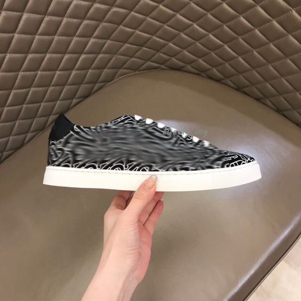 casual shoes men's printed plaid cotton casual shoes leather flat sneakers designer lace classic outdoor sports, Black
casual shoes men's printed plaid cotton casual shoes leather flat sneakers designer lace classic outdoor sports, Black