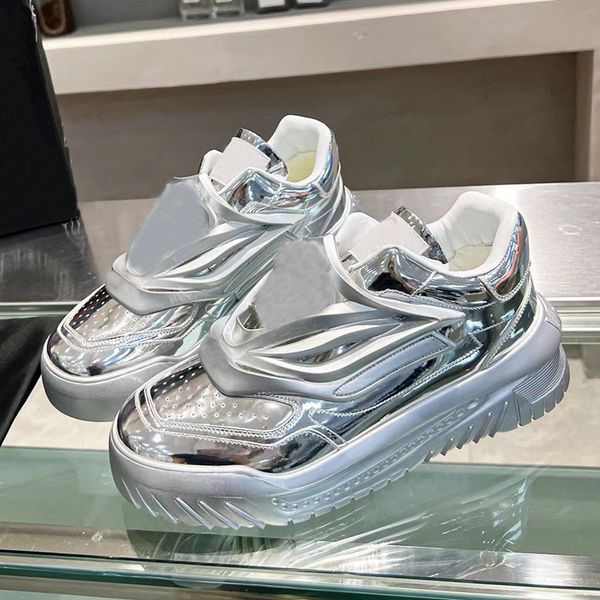r official sports shoes men's luxury leather raised queen's head factory small white black pink silver bright face women's th
r official sports shoes men's luxury leather raised queen's head factory small white black pink silver bright face women's th