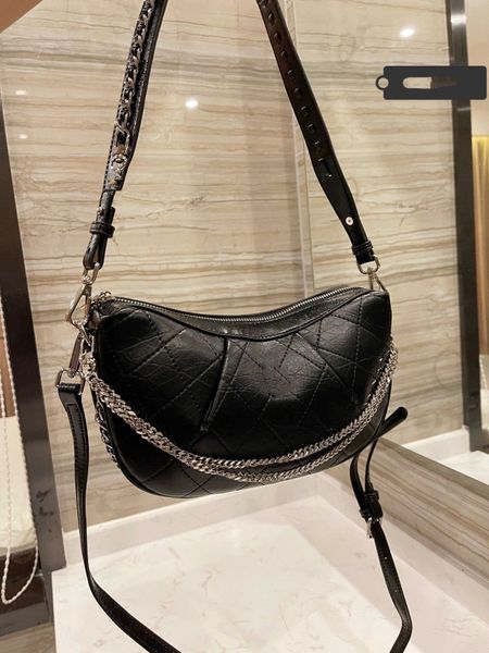 original skin brand classic designers shoulder bags crossbody bag genuine leather luxury handbags size 27*18cm
original skin brand classic designers shoulder bags crossbody bag genuine leather luxury handbags size 27*18cm