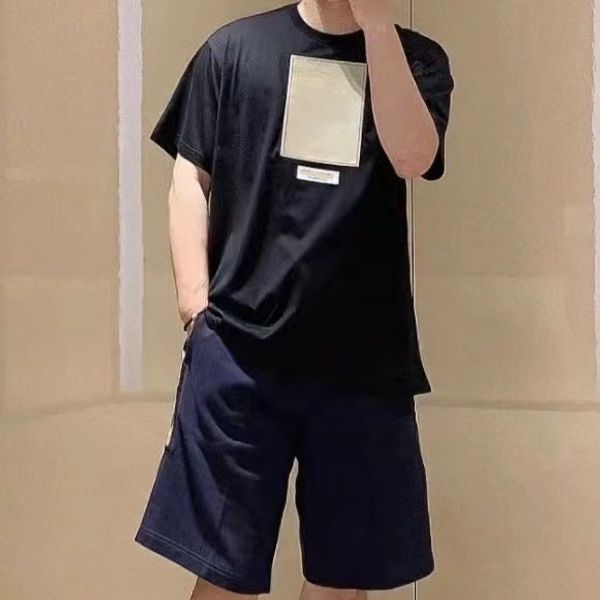2022 summer mens designer t shirt casual man womens tees with letters print short sleeves sell luxury men hip hop clothes m-5xl 4ohi, White;black
2022 summer mens designer t shirt casual man womens tees with letters print short sleeves sell luxury men hip hop clothes m-5xl 4ohi, White;black