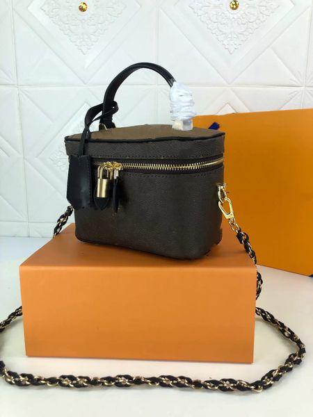 global limited fashion luxury designer bucket bag it can be customized wholesale men and women high-capacity handbag 2642258, Black;red
global limited fashion luxury designer bucket bag it can be customized wholesale men and women high-capacity handbag 2642258, Black;red