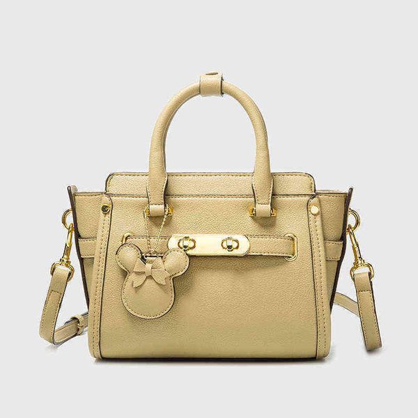 classical luxury desiner genuine leather ladies tote bags bolsa with pendant portable shoulder handbag for women 220427
classical luxury desiner genuine leather ladies tote bags bolsa with pendant portable shoulder handbag for women 220427