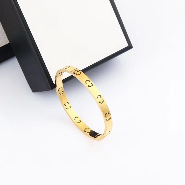 mens womens cuffs silver bracelet luxury designer bangle for women love lovers no screwdriver buckle stainless steel rose gold charm friends, White
mens womens cuffs silver bracelet luxury designer bangle for women love lovers no screwdriver buckle stainless steel rose gold charm friends, White