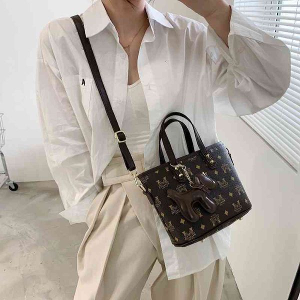evening bags 70% off large capacity french small menger bucket women's winter fashion single shoulder foreign style handbag
evening bags 70% off large capacity french small menger bucket women's winter fashion single shoulder foreign style handbag