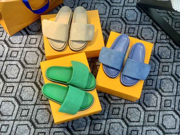 famous brand couple genuine leather casual designer slippers classic luxury embossed flat sandals paris girl new summer flat shoes wholesale, Black
famous brand couple genuine leather casual designer slippers classic luxury embossed flat sandals paris girl new summer flat shoes wholesale, Black