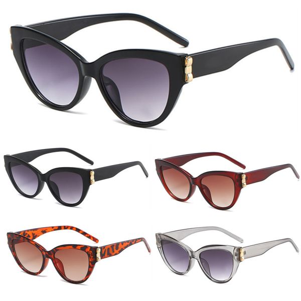 2023 classic designer sunglasses fashion eyeglasses goggle outdoor beach sun glasses for man woman 6 color with case, White;black
2023 classic designer sunglasses fashion eyeglasses goggle outdoor beach sun glasses for man woman 6 color with case, White;black