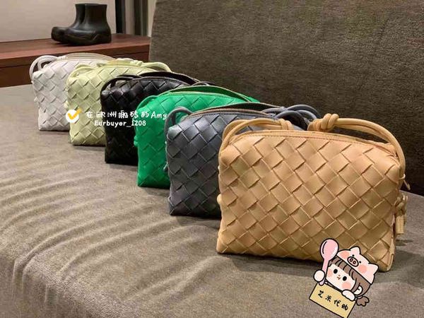 luxurys bag handbags venetas designer bottegas spot woven loop soft bag mini camera messenger genuine leather zc
luxurys bag handbags venetas designer bottegas spot woven loop soft bag mini camera messenger genuine leather zc