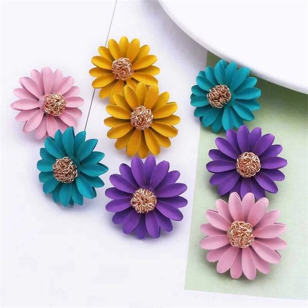 fashion colorful metal flower stud girl sweet summer jewelry party gift ab632, Golden;silver
fashion colorful metal flower stud girl sweet summer jewelry party gift ab632, Golden;silver