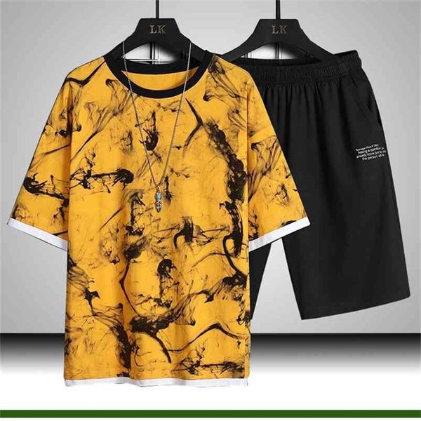 men casual set fashion 2 pcs sweat suit striped short sleeve tshirt shorts sets male sportswear tracksuit summer sportsuit 210727, Gray
men casual set fashion 2 pcs sweat suit striped short sleeve tshirt shorts sets male sportswear tracksuit summer sportsuit 210727, Gray