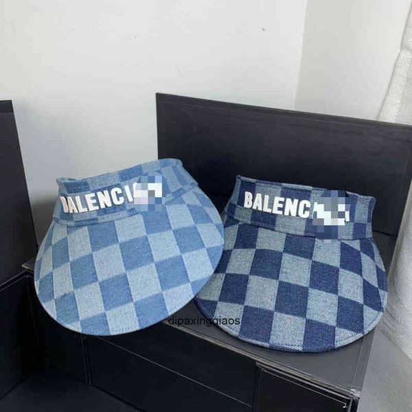 balencaigass ball caps ball paris b letter printed paris world j denim lattice empty fashion sunshade, Blue;gray
balencaigass ball caps ball paris b letter printed paris world j denim lattice empty fashion sunshade, Blue;gray