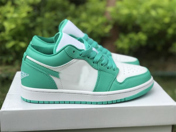 2022 new 1 low turquoise surfaces basketball shoes men women 1s white green dc0774-132 sports sneakers with original box, Red;white
2022 new 1 low turquoise surfaces basketball shoes men women 1s white green dc0774-132 sports sneakers with original box, Red;white