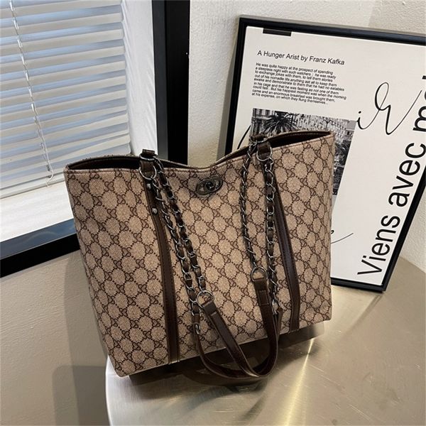 women's hand-held messenger fashion foreign style big large capacity feeling tote single shoulder 65% off wholesale store
women's hand-held messenger fashion foreign style big large capacity feeling tote single shoulder 65% off wholesale store