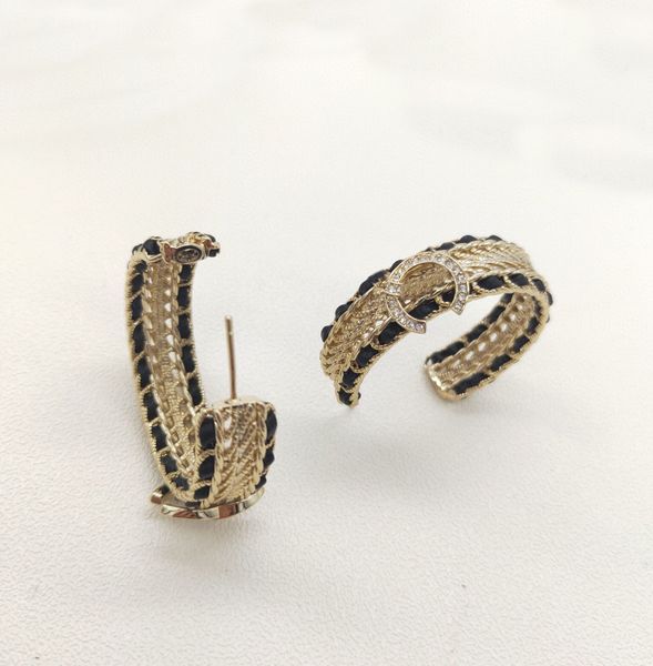 2022 charm round shape drop earring with diamond and black genuine leather in 18k gold plated for women wedding jewelry gift have box stamp, Golden
2022 charm round shape drop earring with diamond and black genuine leather in 18k gold plated for women wedding jewelry gift have box stamp, Golden