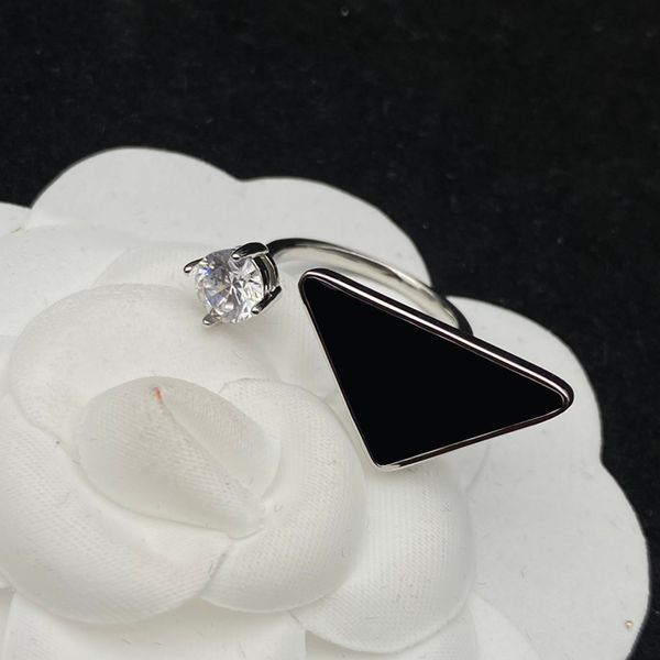 personality open rings trendy crystal shinning ring outdoor elegant charm ladies ring jewelry, Silver
personality open rings trendy crystal shinning ring outdoor elegant charm ladies ring jewelry, Silver
